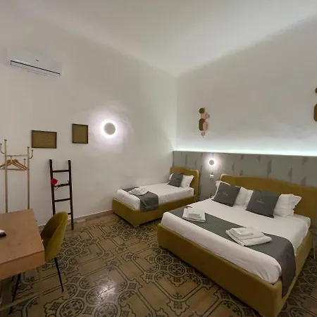 Dimora Fantasia Charme Bed and breakfast Bari