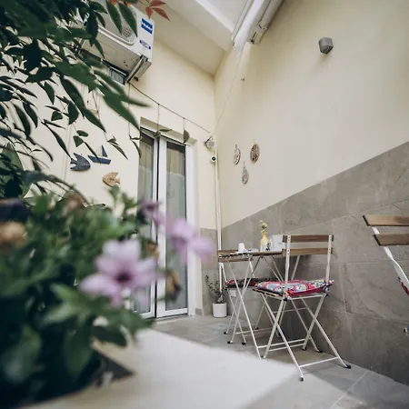 Dimora Fantasia Charme Bed and breakfast 4*