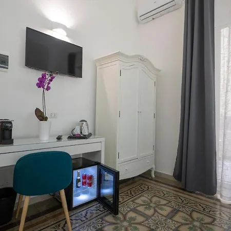 Dimora Fantasia Charme 4* Bari