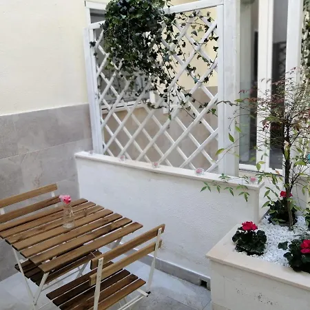 Dimora Fantasia Charme Bed & Breakfast