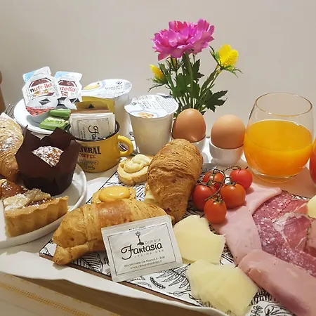 Alojamento de Acomodação e Pequeno-almoço Dimora Fantasia Charme