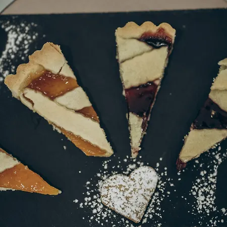 Dimora Fantasia Charme Alojamento de Acomodação e Pequeno-almoço Bari