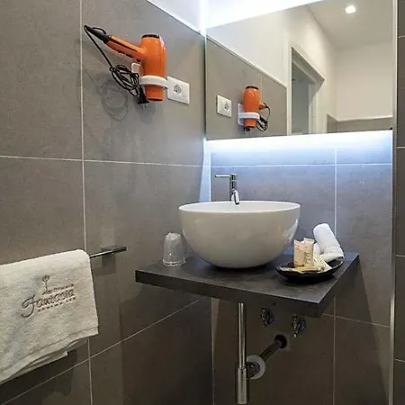 Oda ve Kahvaltı Dimora Fantasia Charme Bari