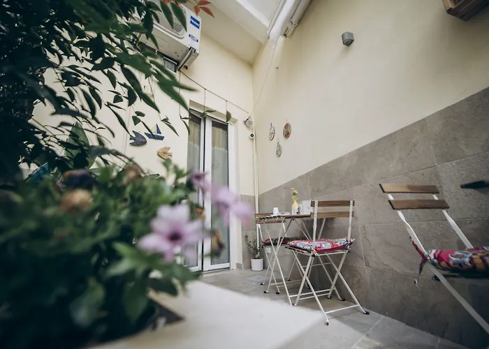 Dimora Fantasia Charme Bed & Breakfast 4*